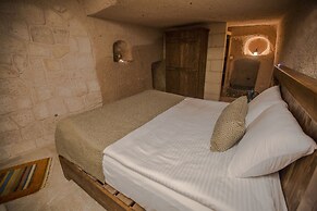 Helike Cave Suites