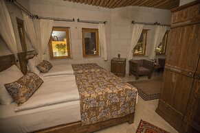 Helike Cave Suites