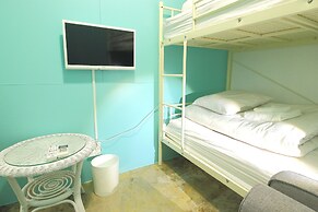 Seawall Hostel