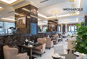 Monarque Hotel