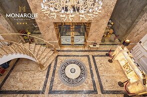 Monarque Hotel