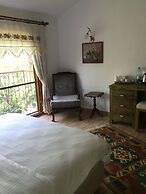 Piramit Hotel