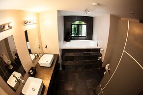 Show Pony Beach Resort