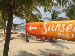 Blue Bay Beach Villas