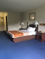 Denison Inn & Suites