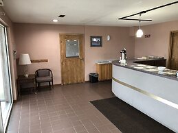 Denison Inn & Suites