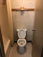 Denison Inn & Suites