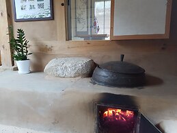 Jukheon Traditional House