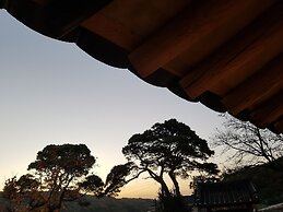 Jukheon Traditional House