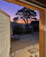 Jukheon Traditional House
