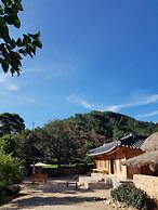 Jukheon Traditional House