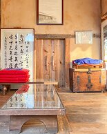 Jukheon Traditional House