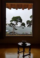 Jukheon Traditional House