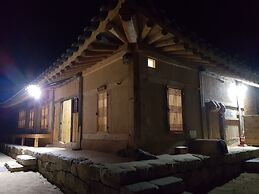 Jukheon Traditional House