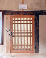 Jukheon Traditional House