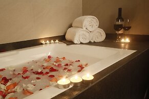 Herald Suites Polaris