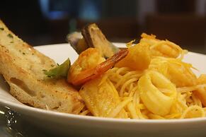 Herald Suites Polaris