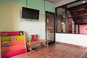 The Guest Hotel - Hostel