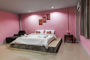 The Guest Hotel - Hostel