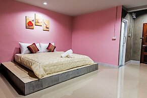 The Guest Hotel - Hostel