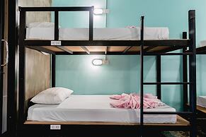 The Guest Hotel - Hostel