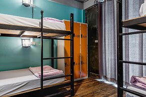 The Guest Hotel - Hostel