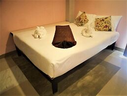 The Guest Hotel - Hostel