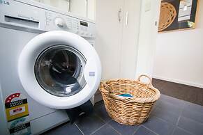 Coorong Waterfront Retreat