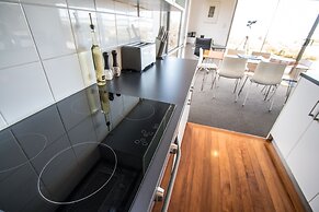 Coorong Waterfront Retreat