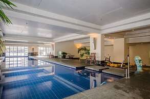 Elegant Apartment With City View