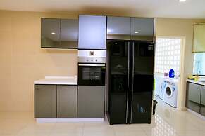 Richmond & Aston Kiara Suites KL