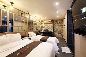SM Boutique Hotel