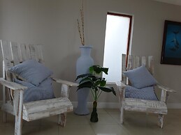 Isle La Breeze Guesthouse