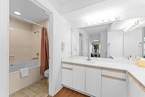 Carefree Getaways 2 Bedroom Condo by RedAwning