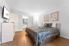 Carefree Getaways 2 Bedroom Condo by RedAwning