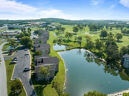 Carefree Getaways 2 Bedroom Condo by RedAwning