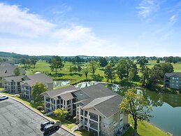 Carefree Getaways 2 Bedroom Condo by RedAwning