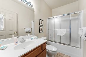 Fairway To Heaven 3 Bedroom Condo by RedAwning