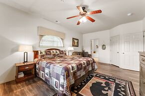 Fairway To Heaven 3 Bedroom Condo by RedAwning