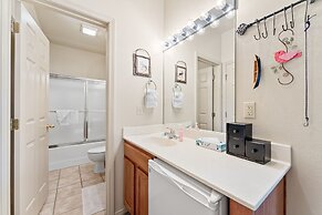 Fairway To Heaven 3 Bedroom Condo by RedAwning