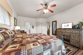 Fairway To Heaven 3 Bedroom Condo by RedAwning