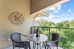 Sunset Penthouse 2 Bedroom Condo by RedAwning