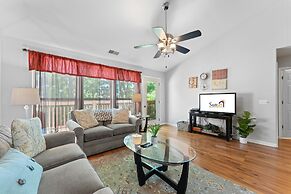 Heavenly Hideaway 2 Bedroom Condo by RedAwning