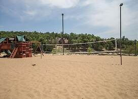 Heavenly Hideaway 2 Bedroom Condo by RedAwning