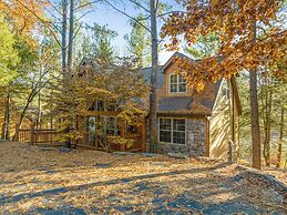 River's Creek 4 Bedroom Cabin by RedAwning