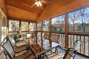 River's Creek 4 Bedroom Cabin by RedAwning