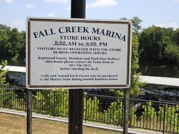 Fort Taneycomo 2 Bedroom Condo by RedAwning