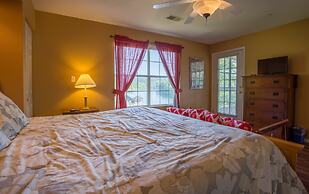 Fort Taneycomo 2 Bedroom Condo by RedAwning