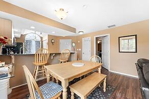 Fort Taneycomo 2 Bedroom Condo by RedAwning