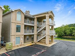 Fort Taneycomo 2 Bedroom Condo by RedAwning